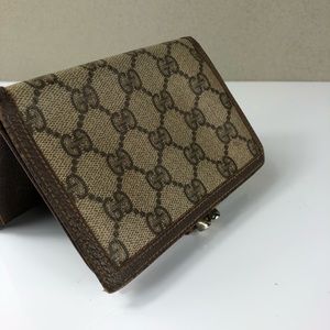 Gucci wallet